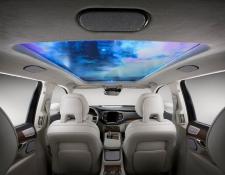 Огромный OLED-экран на всю крышу авто от Samsung и HARMAN 
