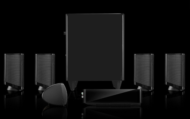 При компактных размерах Harman Kardon BDS 775 выдает производительность полноформатных акустических систем